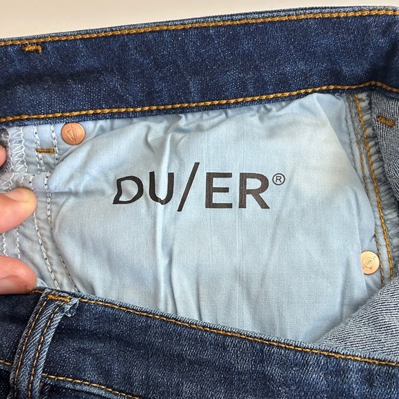 DU/ER Performance Denim Girlfriend - Heritage Blue Women’s Size 31x30 Jeans - Picture 15 of 15